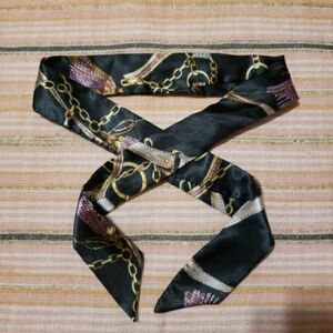 Amazon Black and Gold Chain Pattern Scarf